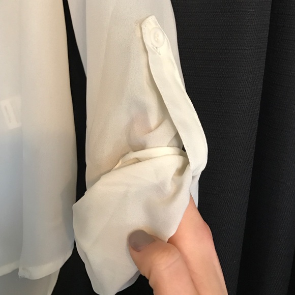 Blu pepper long sleeve w/ cheetah details Sz. SM - Picture 4 of 4