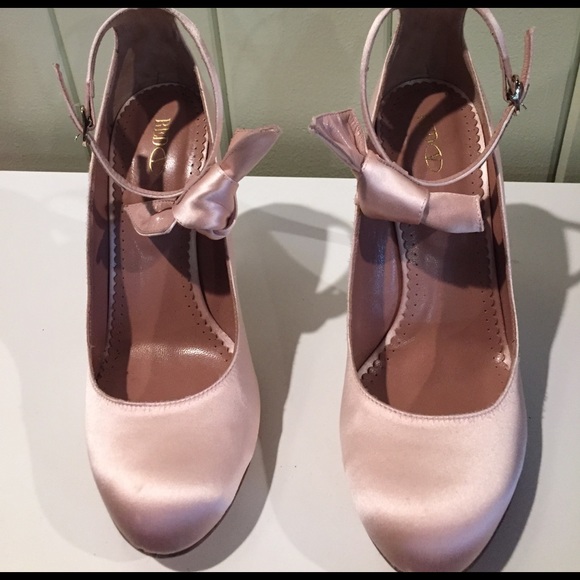 NIB Red Valentino pink bow strap heels - Picture 4 of 7