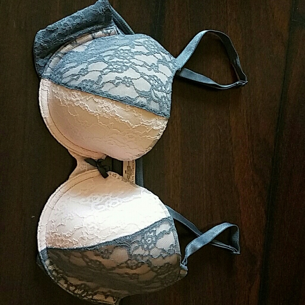 Victoria SECRET bra