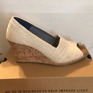 Size 7.5 Linen Toms