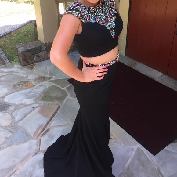 Prom Dress (worn once) - Picture 1 of 8