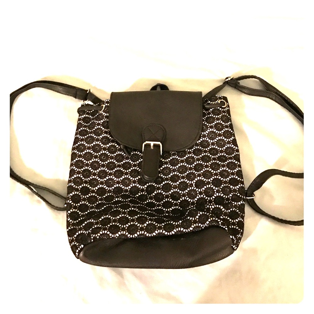 Chic mini backpack 🎒