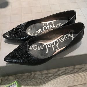 Black Sam Edelman Boa Icelynn "mini wedge"