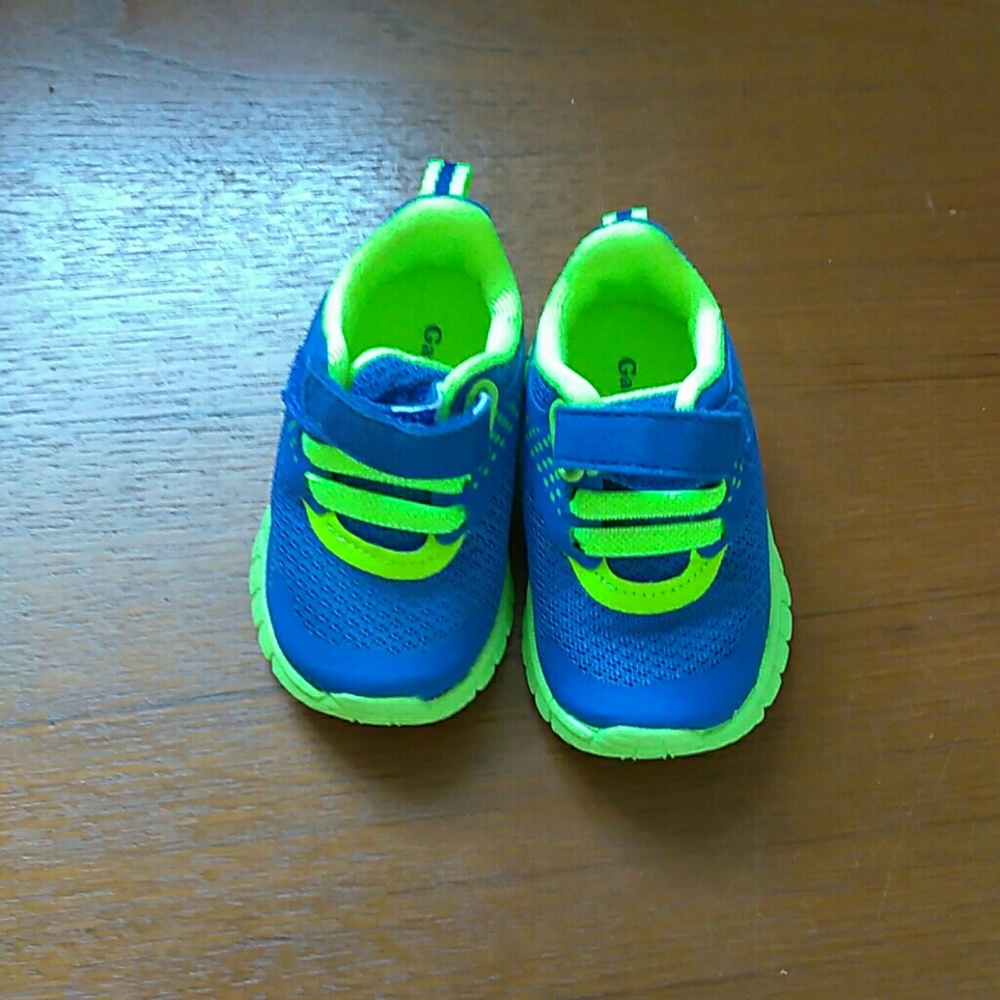 Baby shoes
