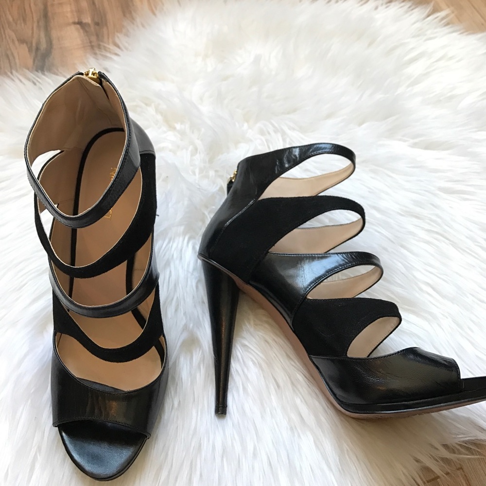 Black Heels - perfect for Spring!