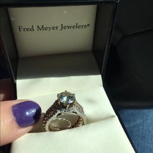 Size 7 white gold and diamond ring enhancer.