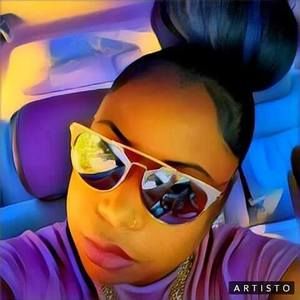 Meet your Posher, Salina