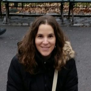 Meet your Posher, Paola