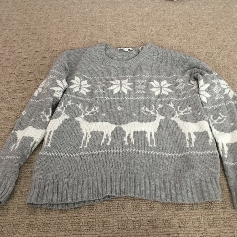 Forever 21 reign deer sweater