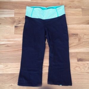 Lululemon cropped athletic pants. Size 8
