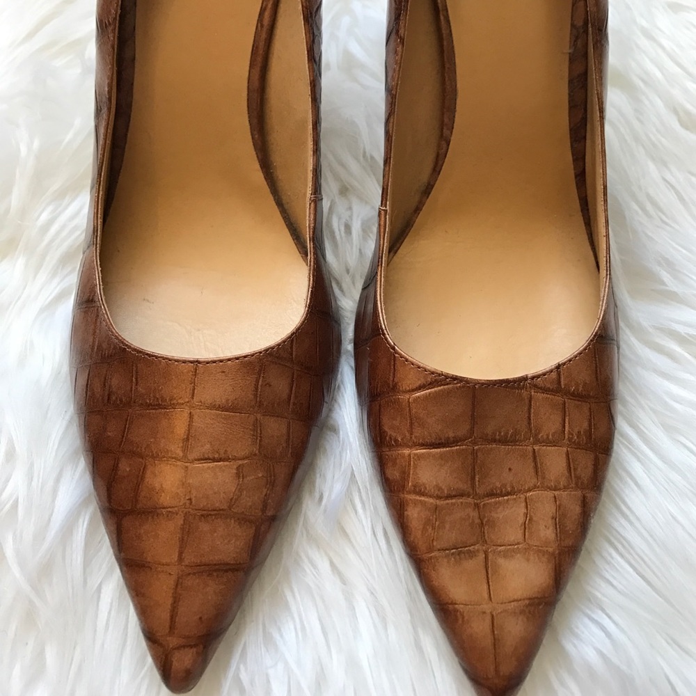 Tan leather heels