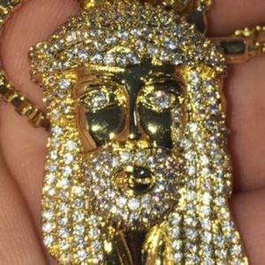 Meet your Posher, Adam