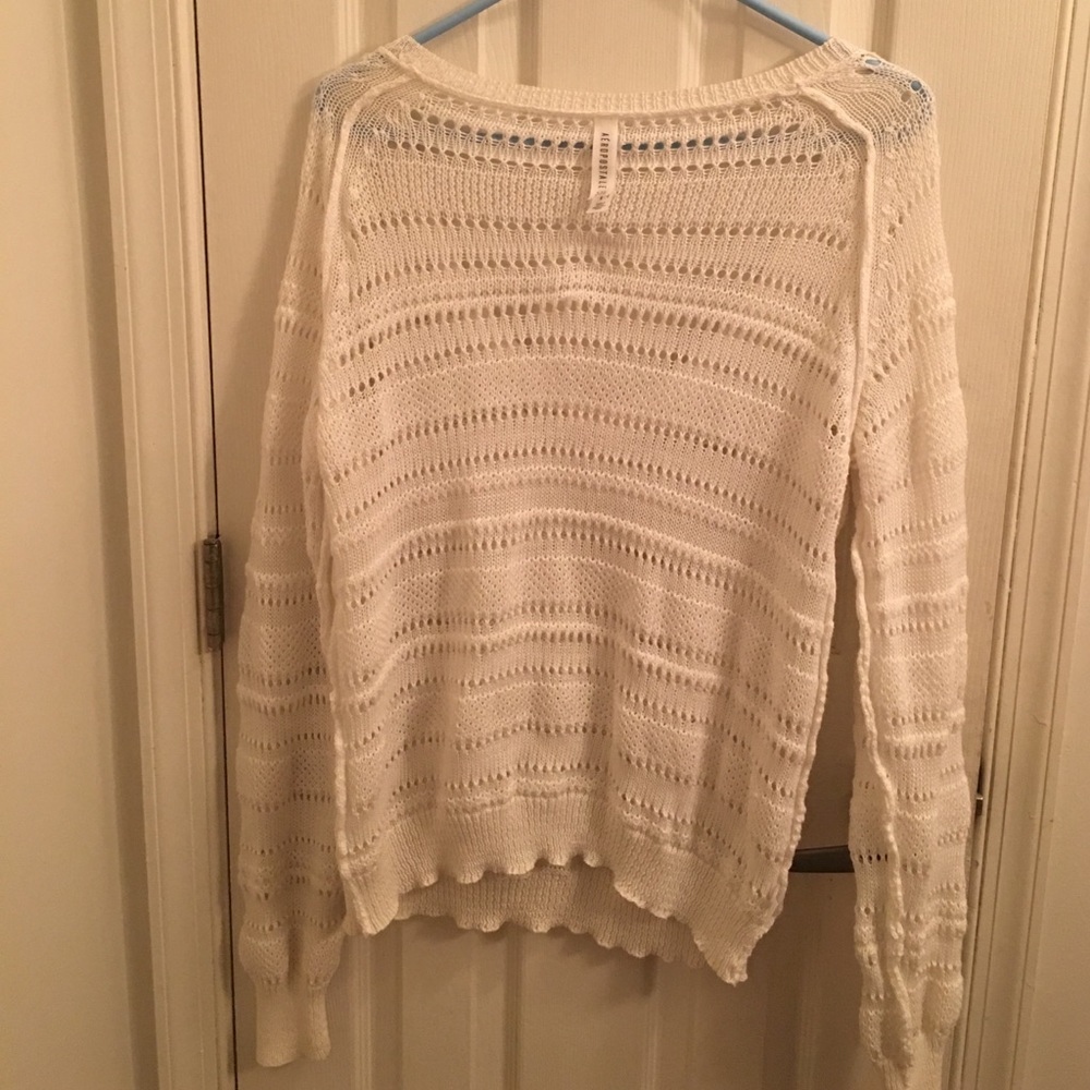 Cute top - Picture 2 of 2