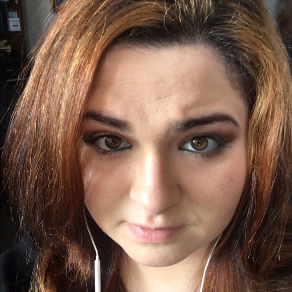 Jaclyn Rose Charlotte Smith - Picture 2 of 3