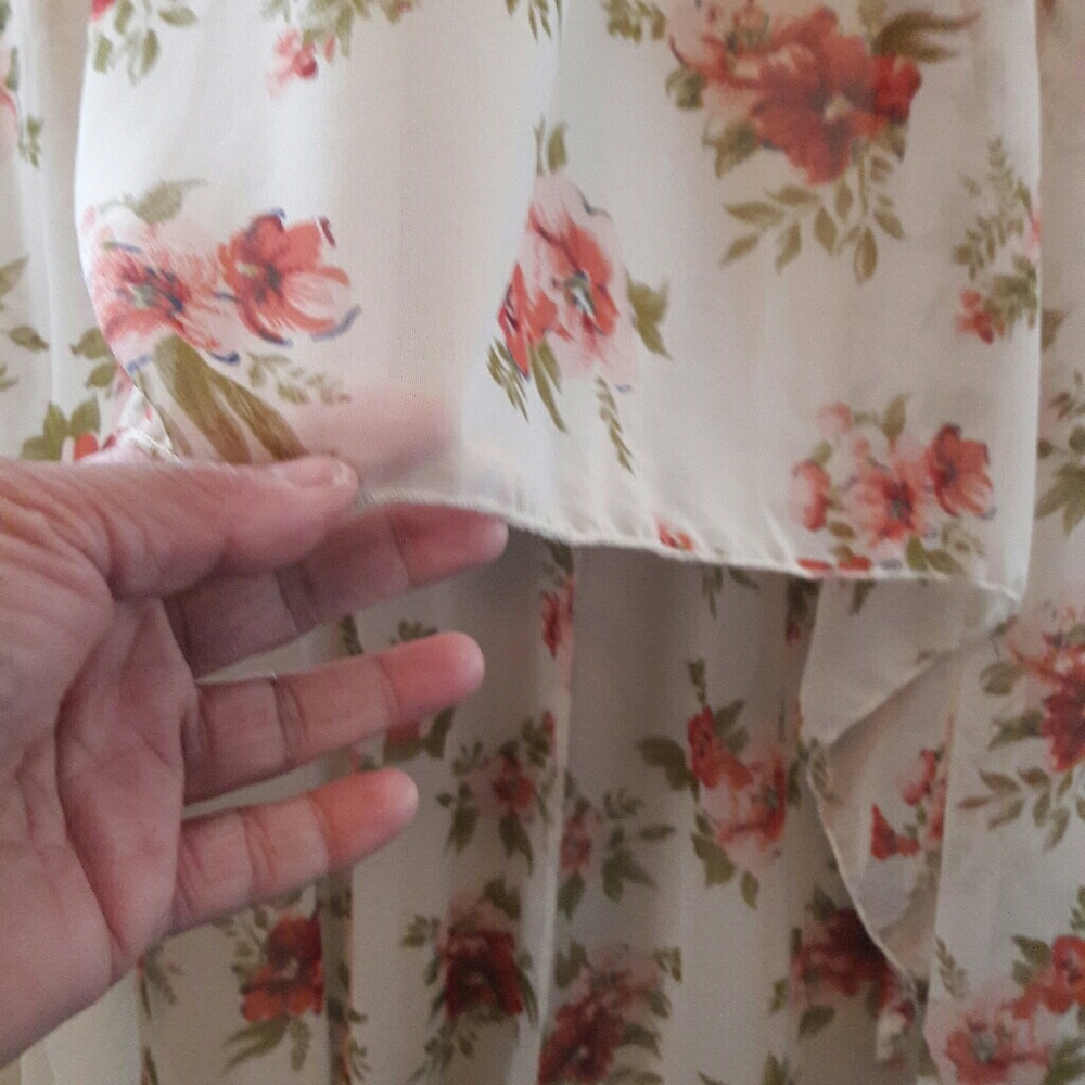 Spring/Summer floral casual dress Final price drop - Picture 3 of 7