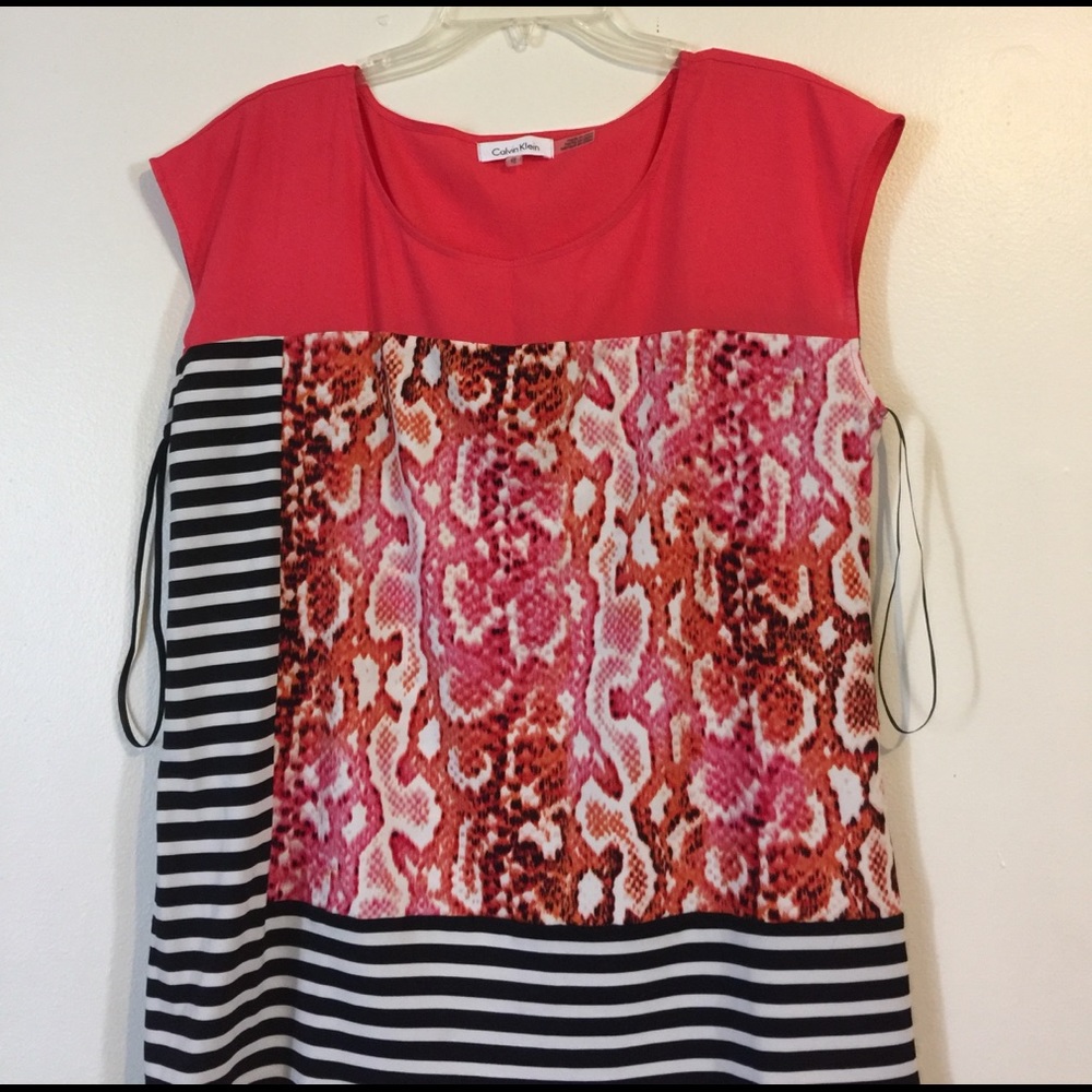 Beautiful Calvin Klein sleeveless top with stripes