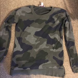 Camo tunic sweater - large