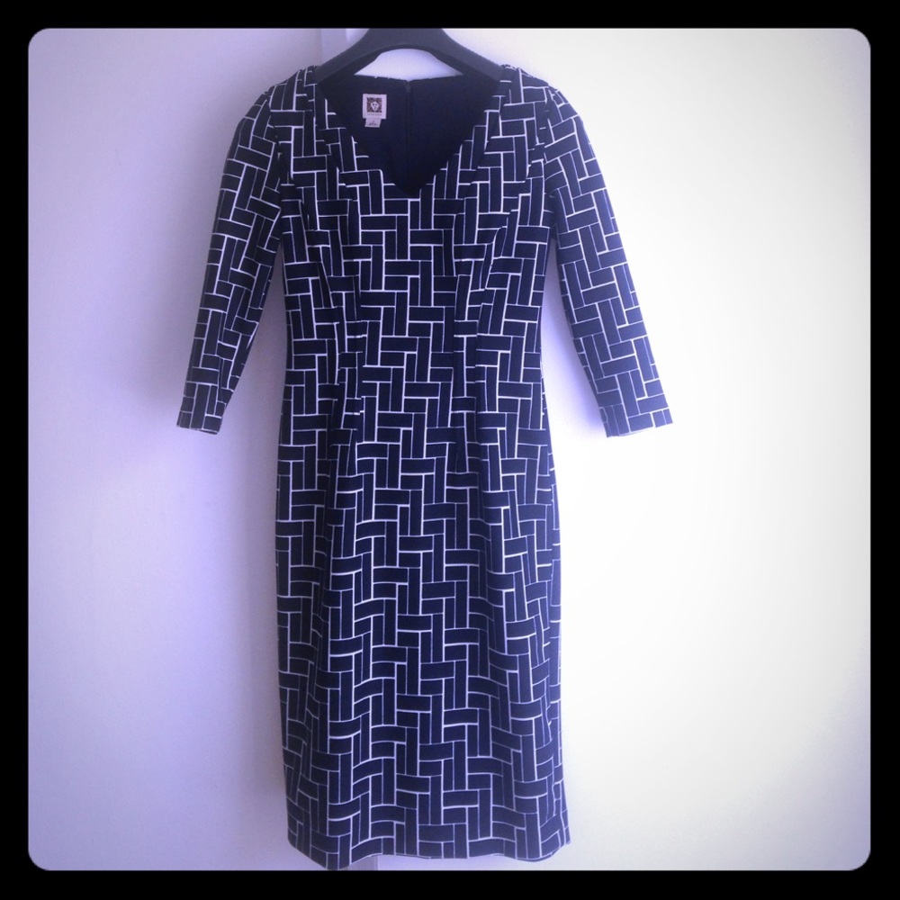 Beautiful Anne Klein sheath dress, sz 2