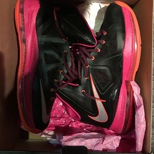 Lebron X size 10 (pretty much brand new)