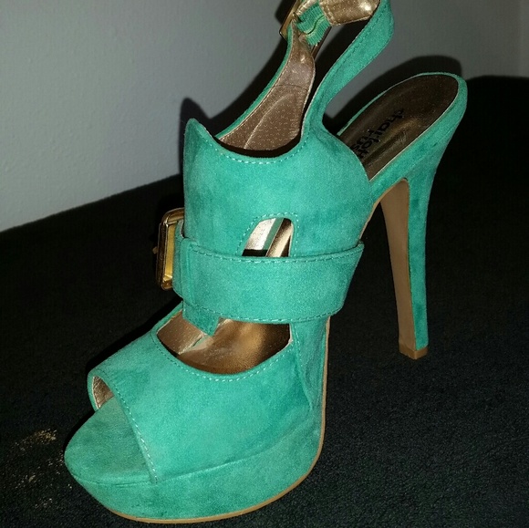 Charlotte Russe Shoes - NEW Emerald green platform High heels with straps