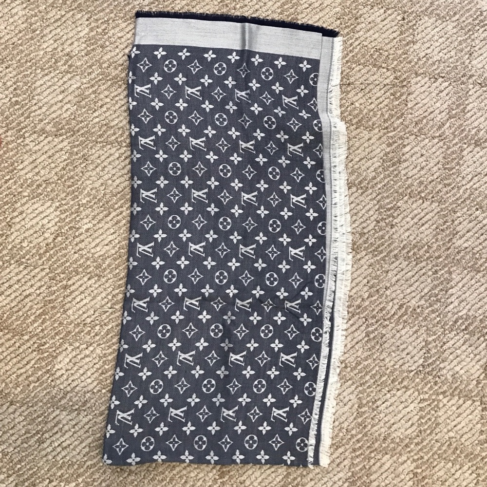 GORG authentic silk Louie scarf