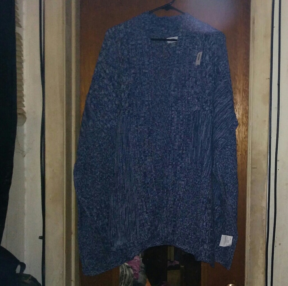Old navy sweater