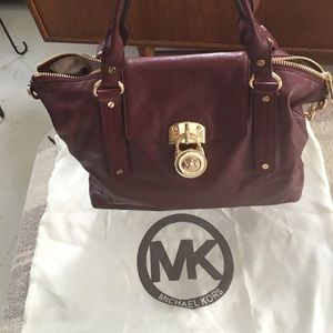 MICHAEL KORS burgundy hand bag