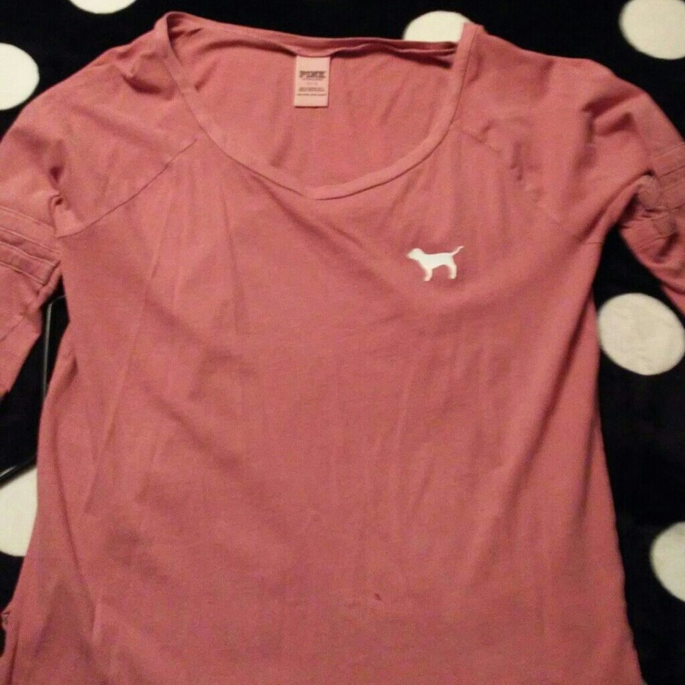 Vs pink shirt
