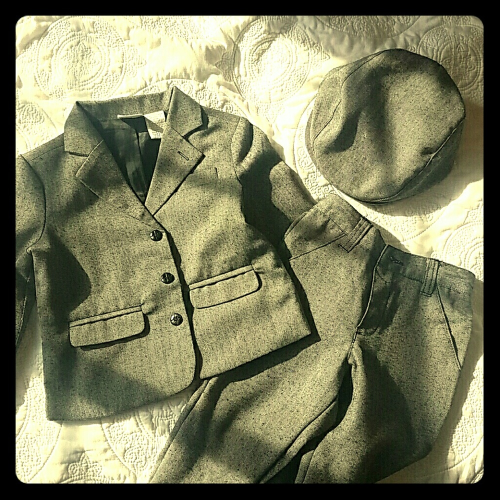 Adorable 3 piece grey suit