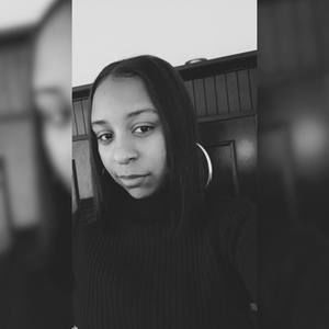 Meet your Posher, Monae