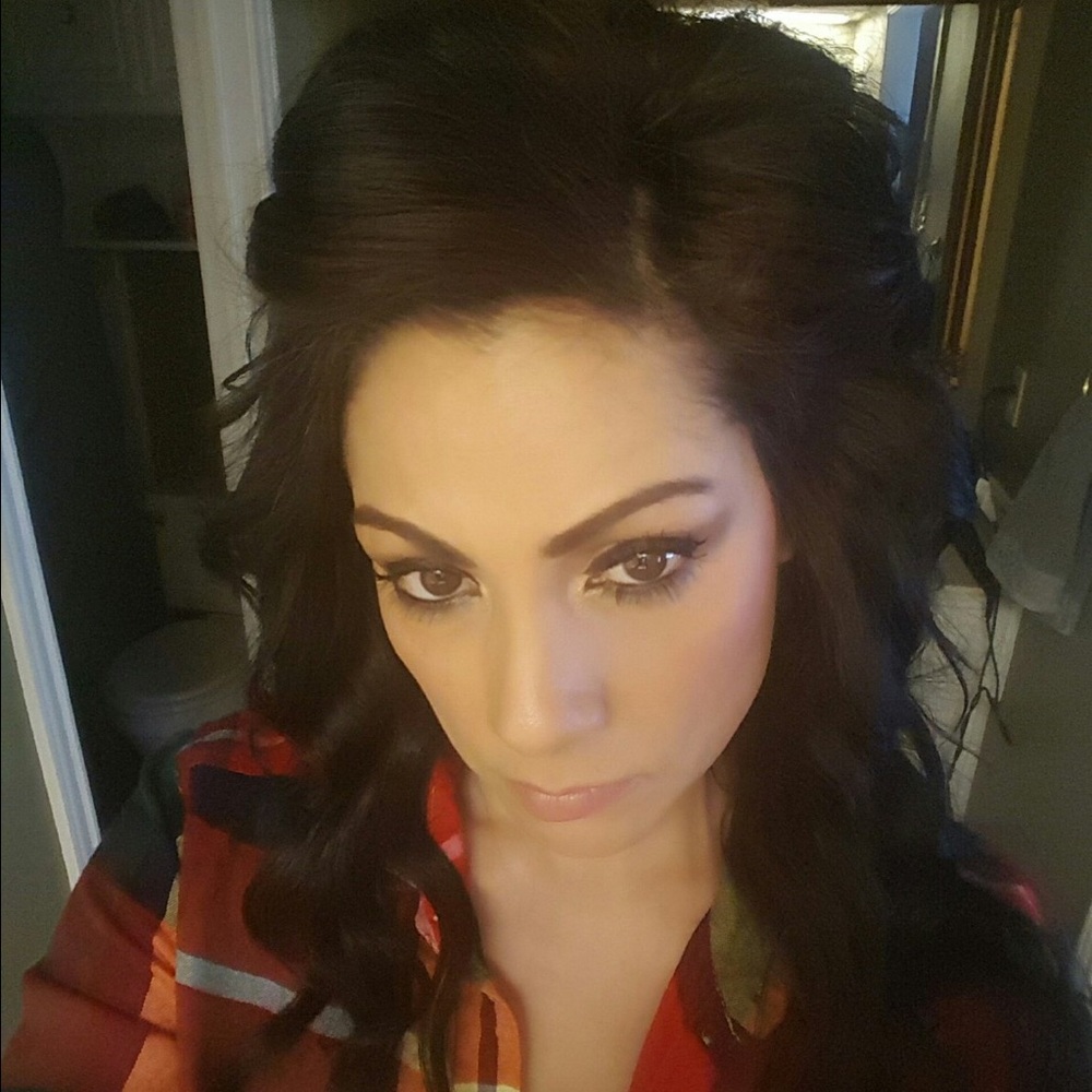 Meet your Posher, Amanda