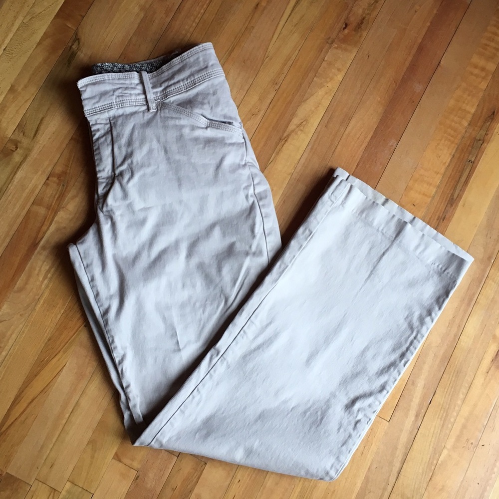 💋Free with 2 Capris💋Lee Khaki Pants Size 10 M