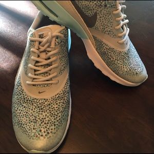 Nike Air Max Thea Size 5