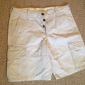 Men Abercrombie & fitch 32w light tan cargo shorts