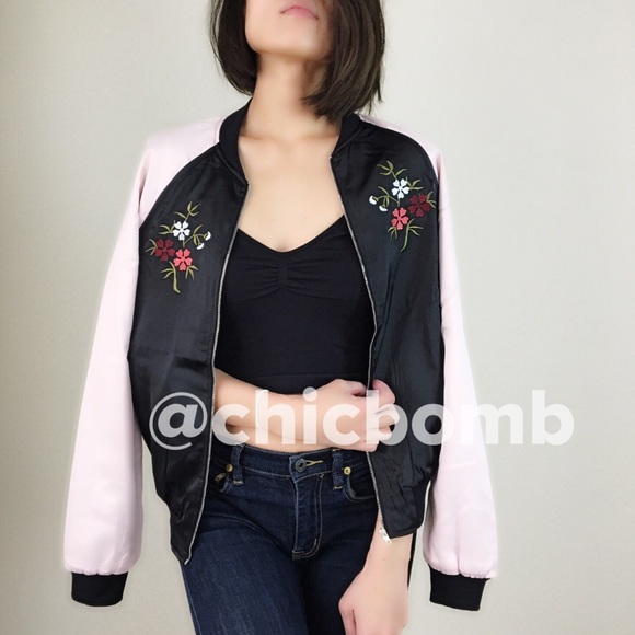 Silk-satin bomber jacket with flora motif. - Picture 2 of 4