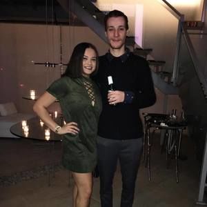 Meet your Posher, Kayla