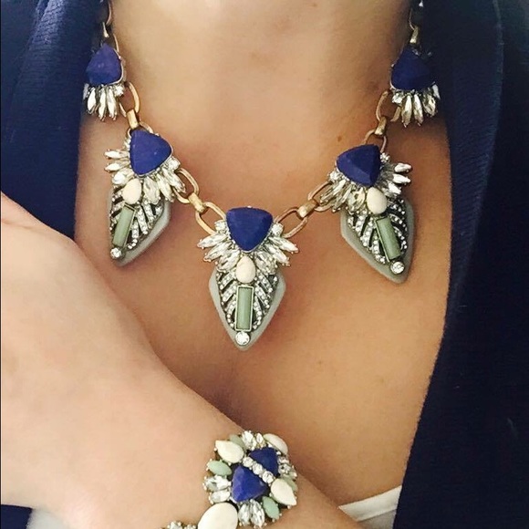 Chloe + Isabel Jewelry - NIB RARE Chloe + Isabel Palm Royale Necklace