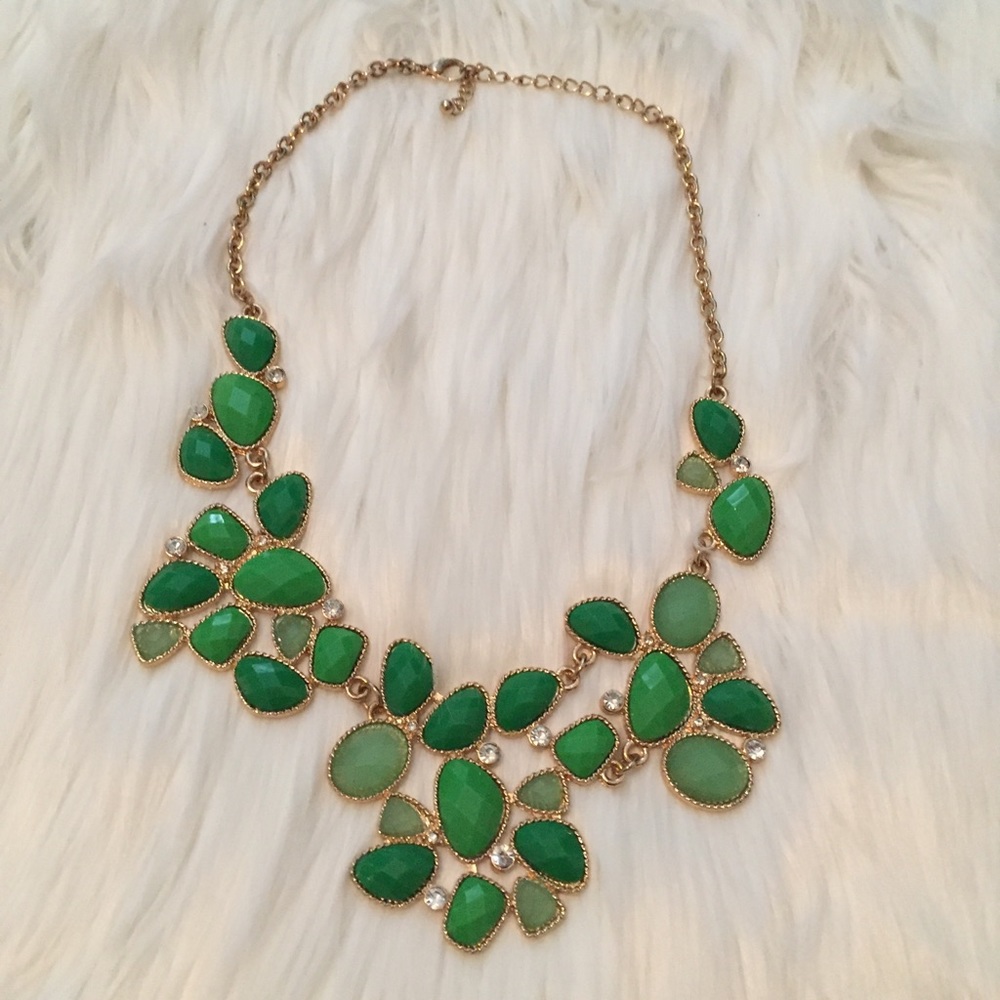 Elegant Rhinestone Green Statement Necklace