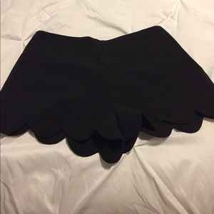 Black scalloped shorts!