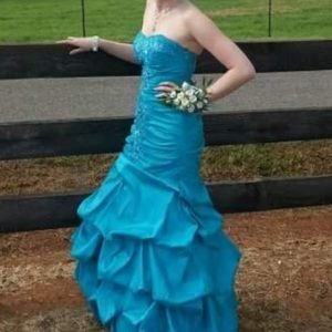 Beautiful blue prom dress
