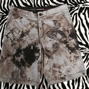 Men Sz 33 Shorts DICKIES & Quick Silver 2 pair