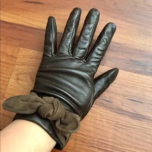ralph lauren leather gloves with suede tie size s