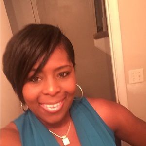 Meet your Posher, Latisha