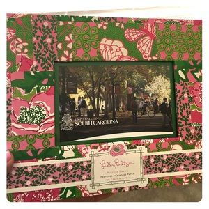 Lilly Pulitzer picture frame in Vintage Patch