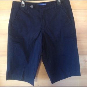 Black stretch Bermuda shorts size 12