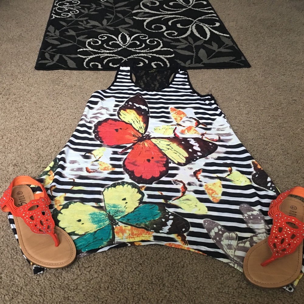 A shirt with some cute shoes