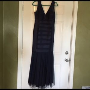 Ball gown. JS COLLECTIONS navy blue. Size 10.