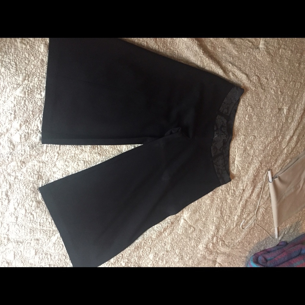 Black dress capris