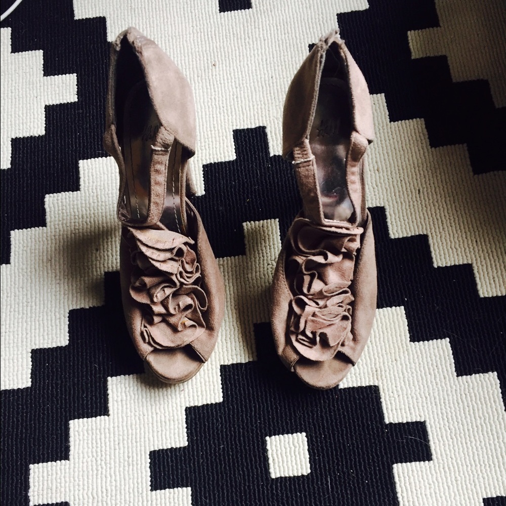 Cute heels 💜