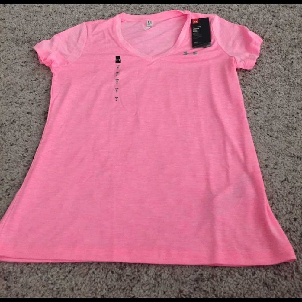 NWT Under Armour Heat Gear Top